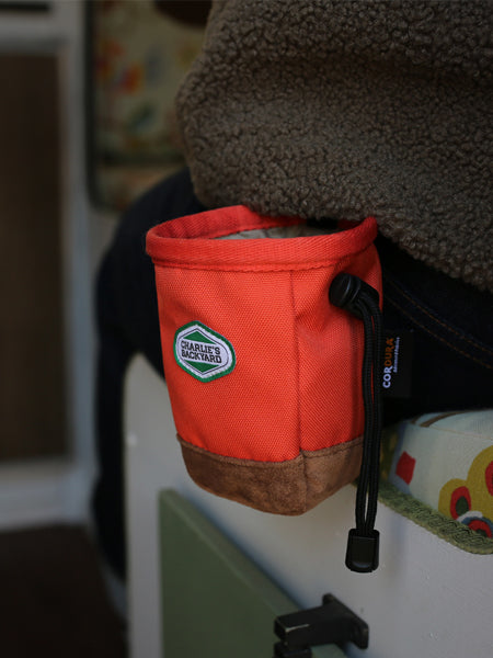 Sac à friandises pour chien - Town Cordura Orange - Charlie's Backyard – Image 3